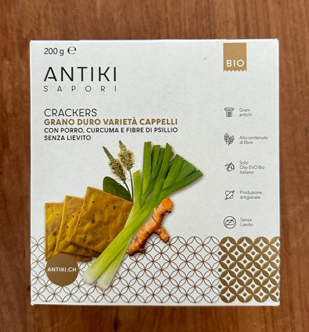 Crackers BIO Antiki di grano duro antico Cappelli con porro, curcuma e fibre di psillio, senza lievito